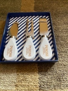 Peroni Nastro Azzuro 3 cheese knife set new in box