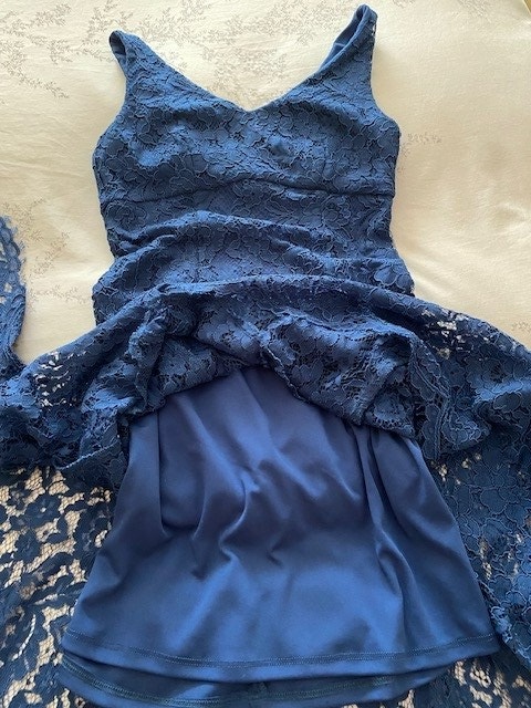Frank Lyman designed blue lace dress size 2 - photo 3