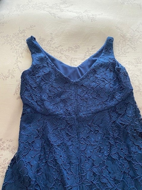 Frank Lyman designed blue lace dress size 2 - photo 4