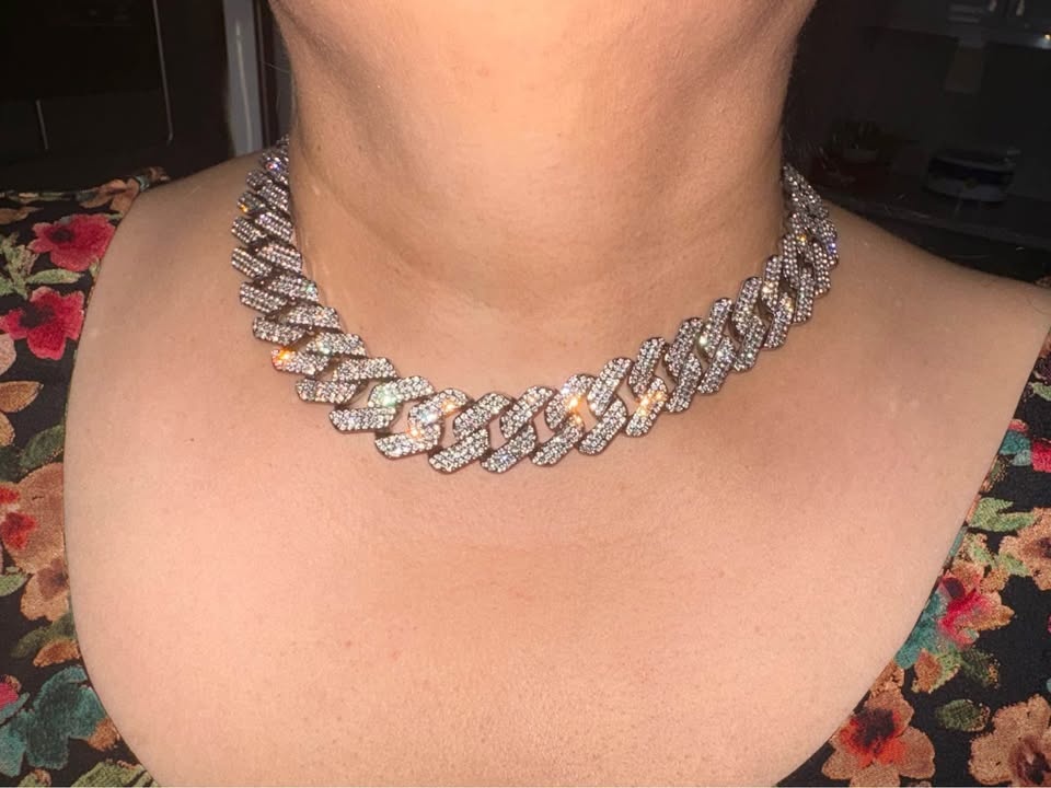 Moissanite 16 inch chain (brand new) - photo 3