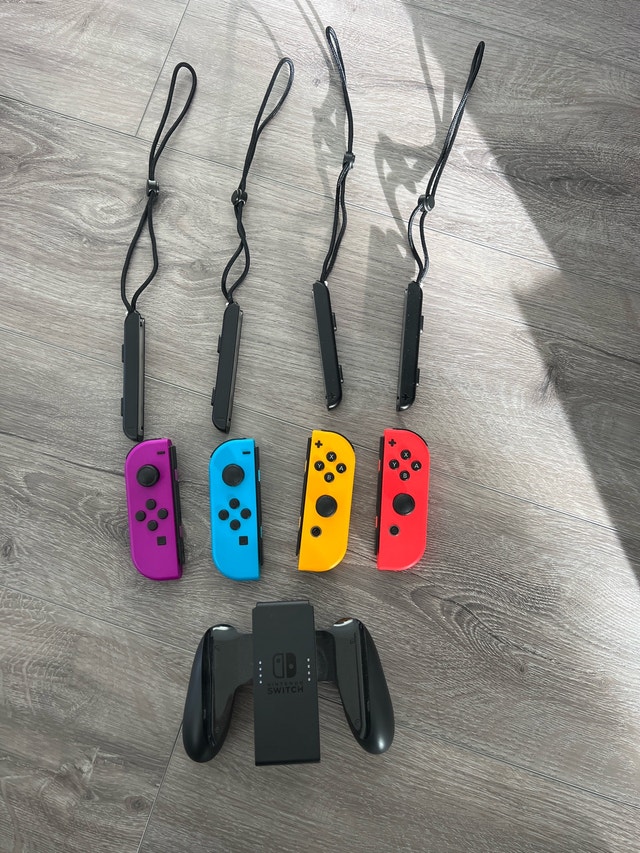 Nintendo Switch - photo 3
