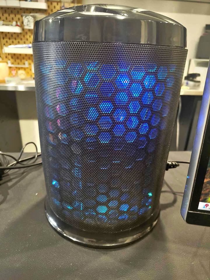 Gaming desktop 750gb ssd i7 16gb ram