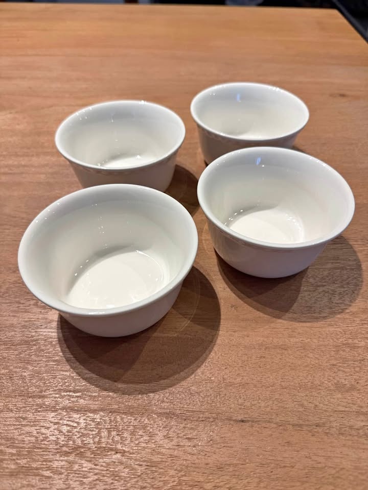 Cupcake/ muffin mold bakeware (Set of 4)