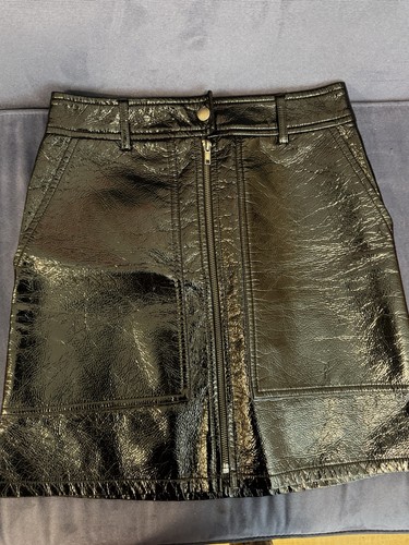 H&M Faux Vegan Leather Black Mini Skirt Sz 8 - photo 3