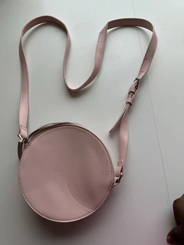forever 21 round pink Retro mini bag With Adjustable Strap - photo 3
