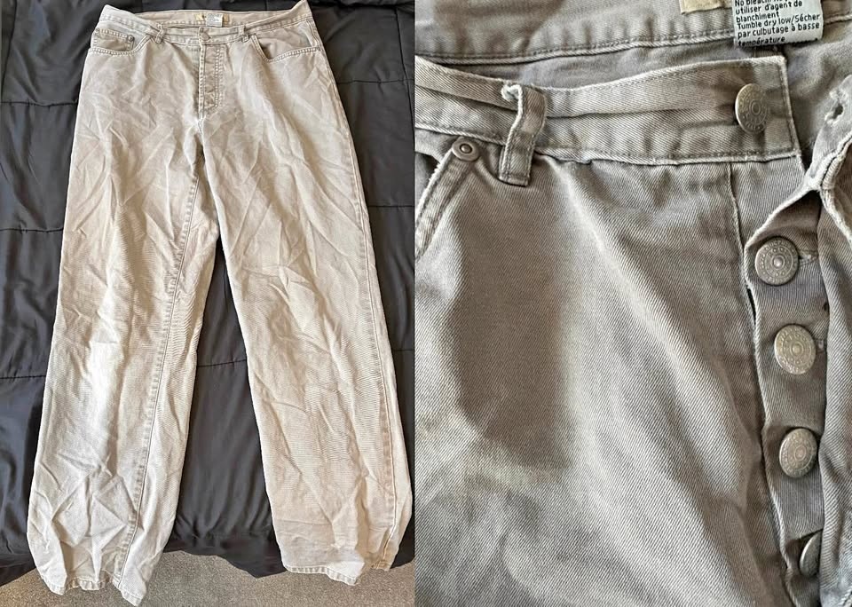 ROOTS Khaki pants