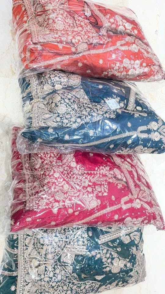 Designer partywear Lehengas - photo 5