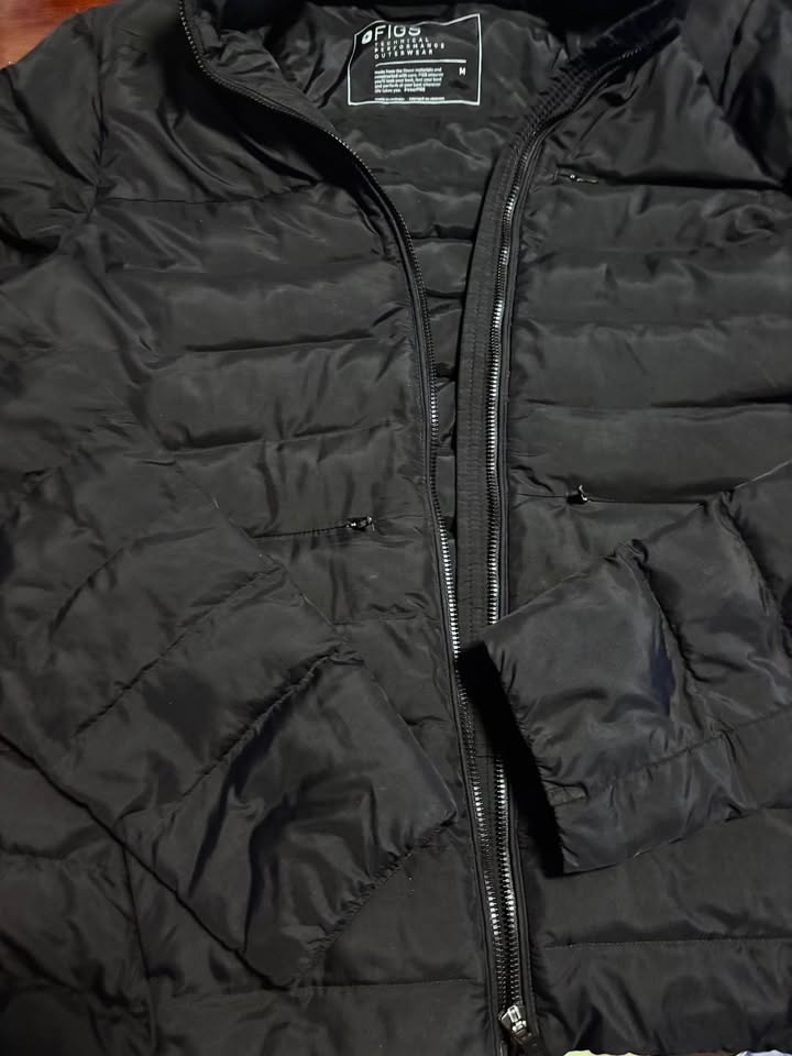 Figs on-shirt packable Puffer Jacket - photo 5