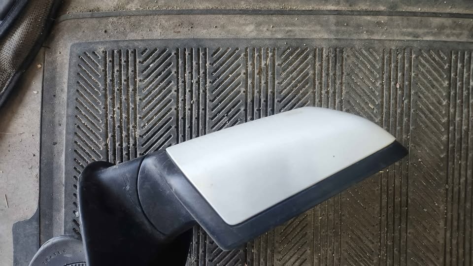 2006-2010 Ford Explorer Sport Trac Adrenline Passenger Mirror - photo 3