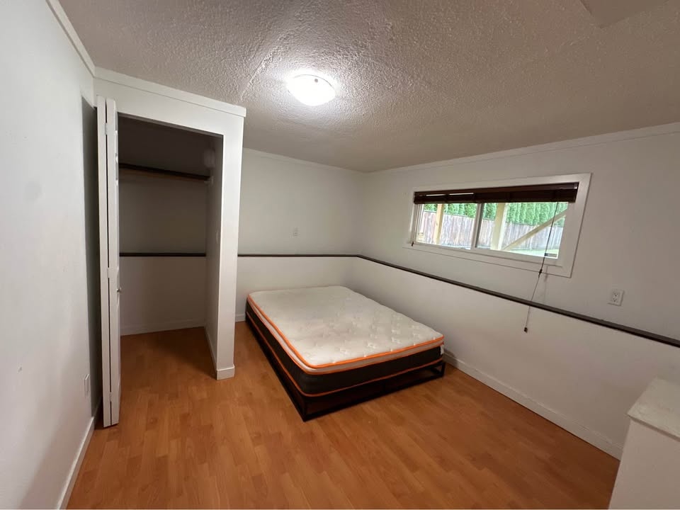 3 Beds 1 Bath - House - photo 2