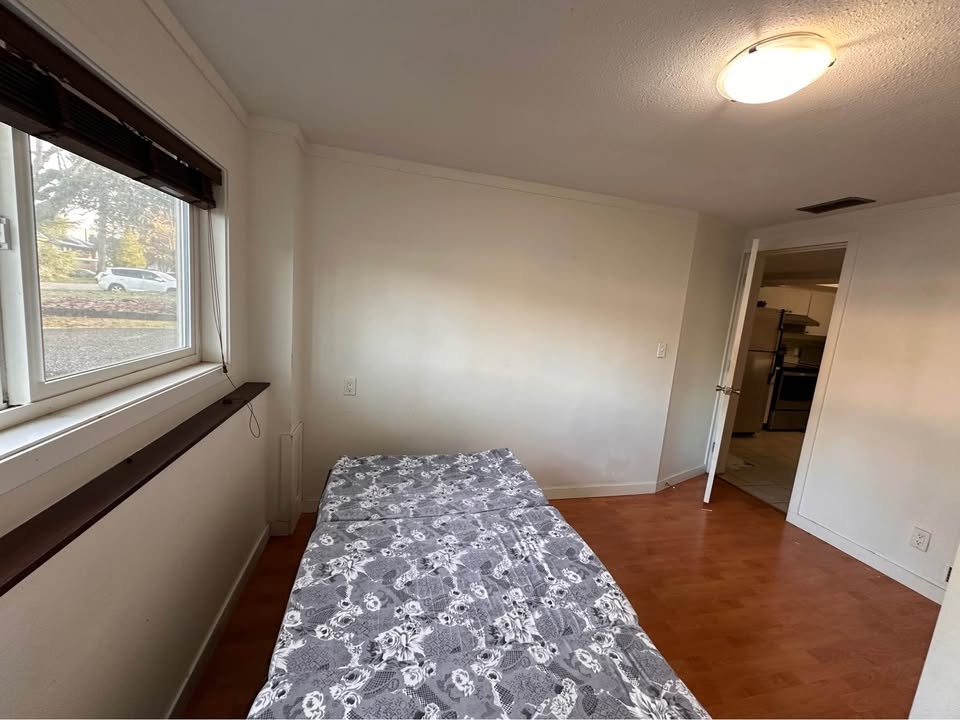 3 Beds 1 Bath - House - photo 5