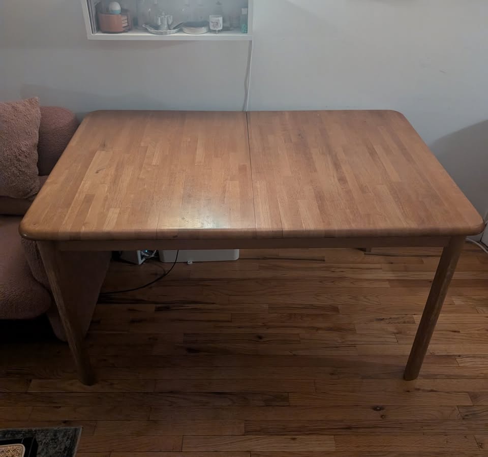 Table - Real natural wood, expandable