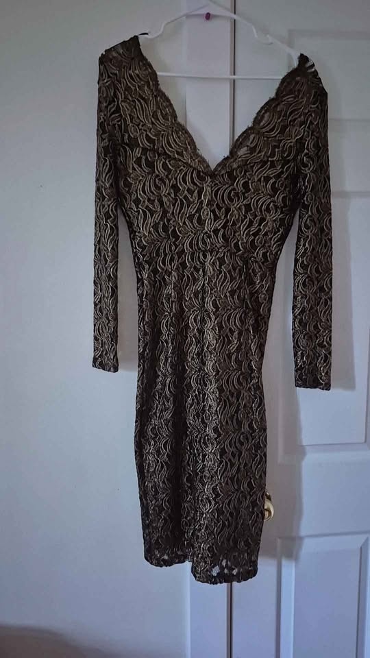 Brand New Lace Bodycon Dress – Size UK10 Petite - photo 3