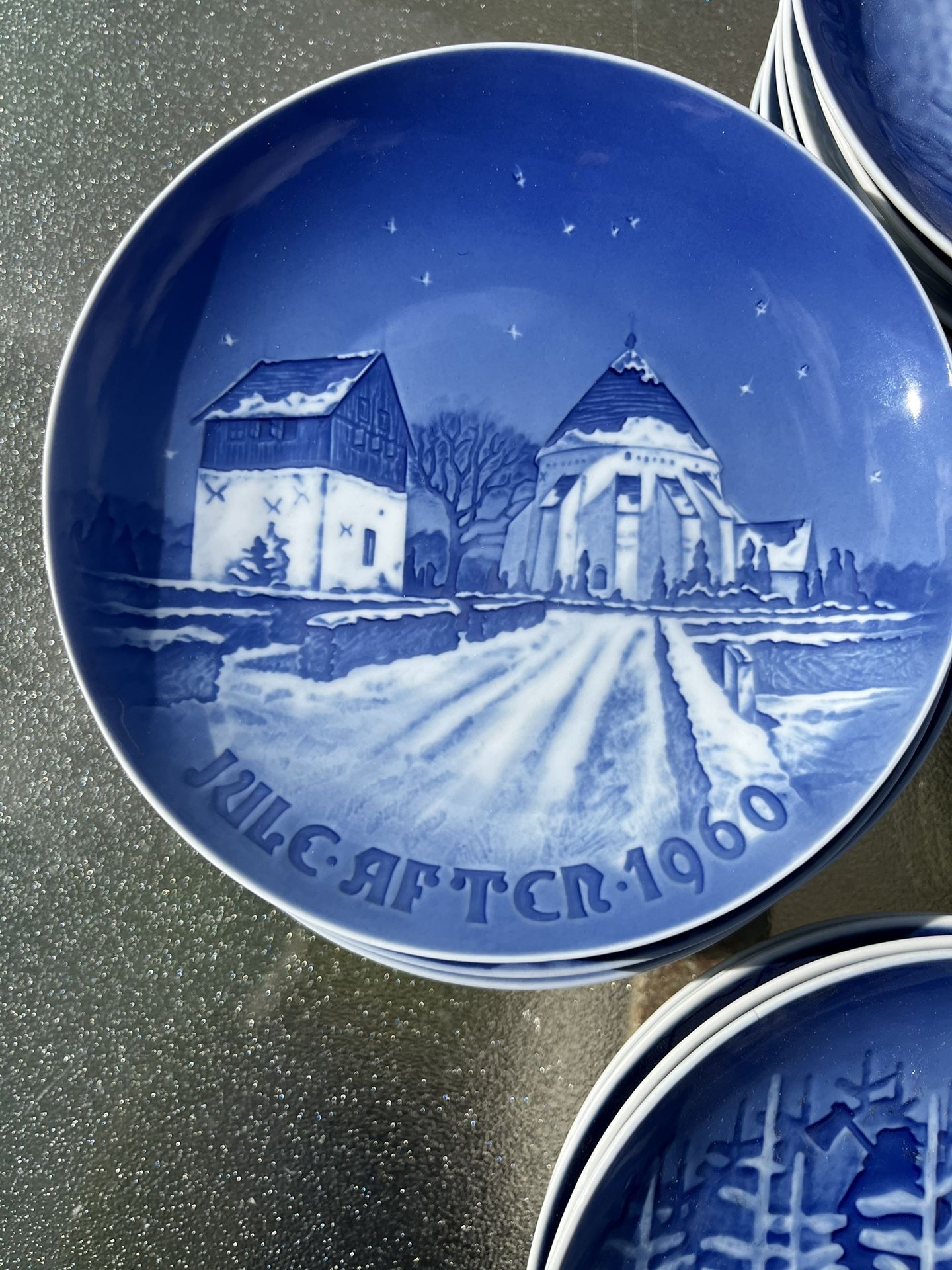 Bing & Grondahl Collector Plates - 52 Plates - photo 3