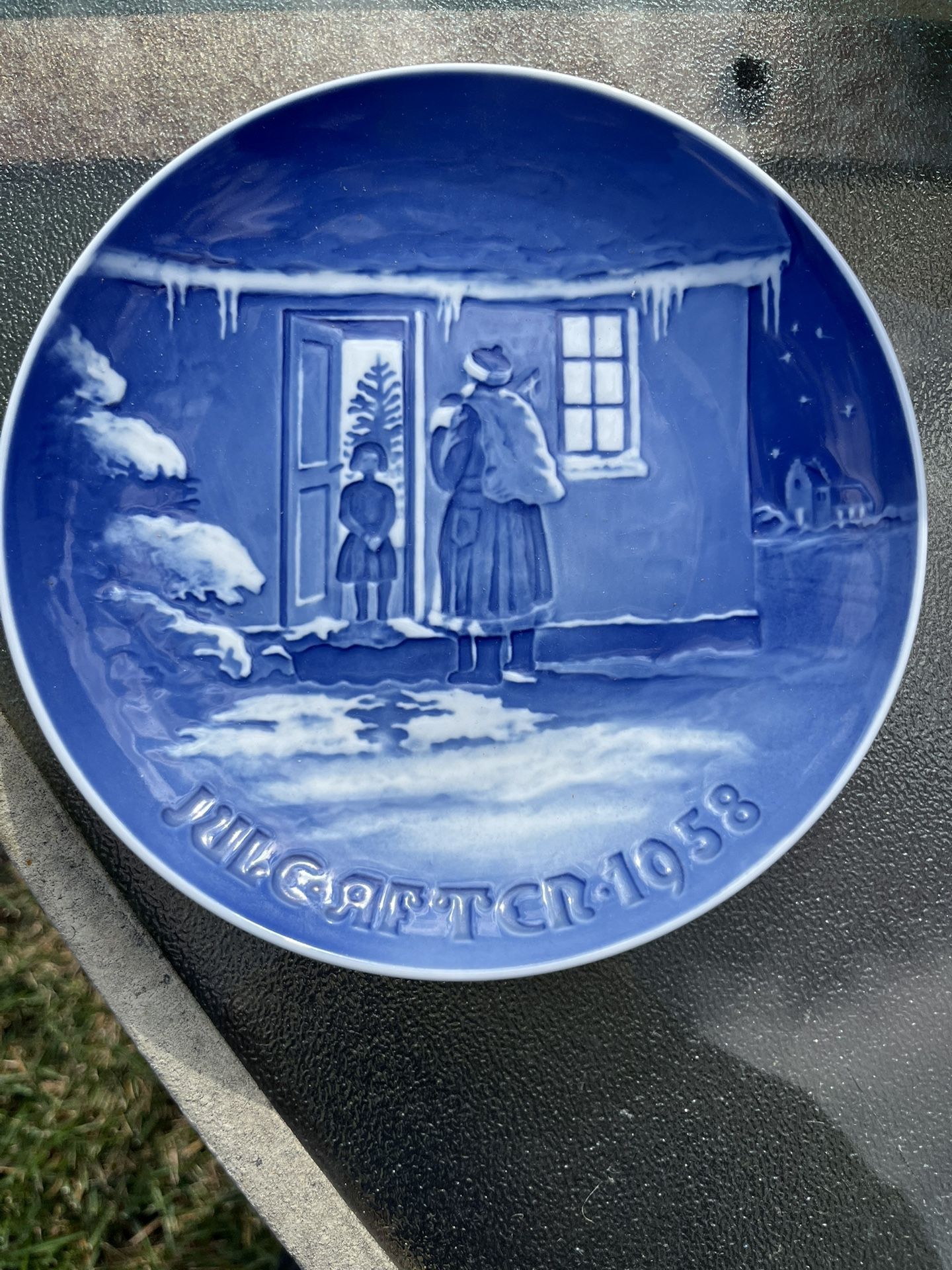Bing & Grondahl Collector Plates - 52 Plates - photo 5
