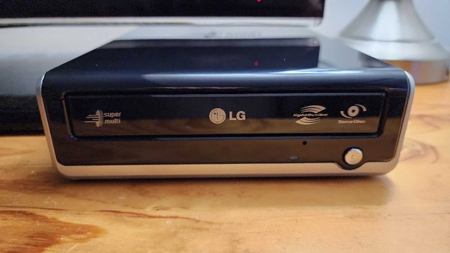 LG DVD Rewriter/Player - photo 4