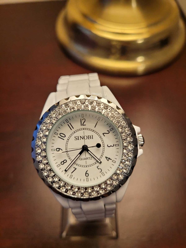 New Women's White Sinobi Fashion Watch - photo 2