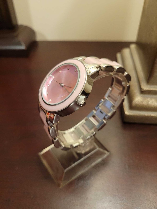 Brand New Unbranded Stylish Silver and Pink Women's Watch - photo 3