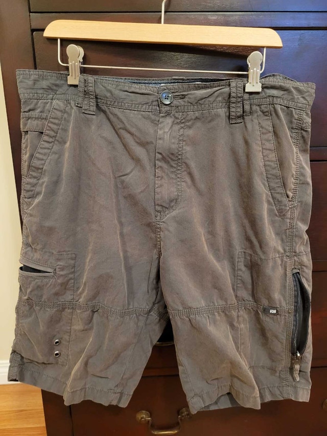Private Member 1976 Men's Gray Cargo Shorts