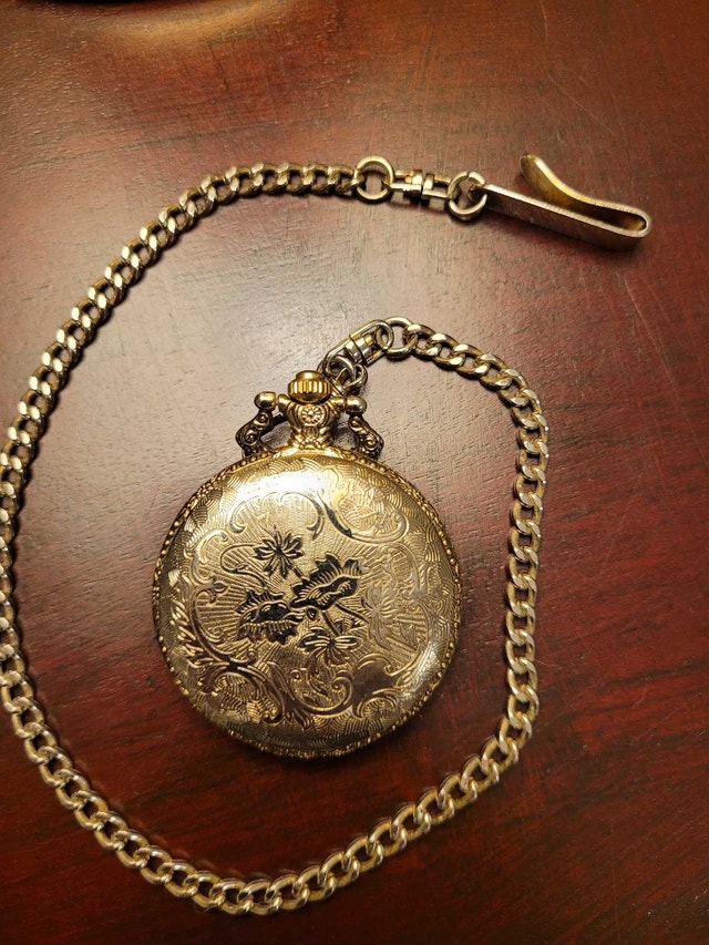 New Vintage Style Native USA Quartz Train Pocket Watch + Chain - photo 2
