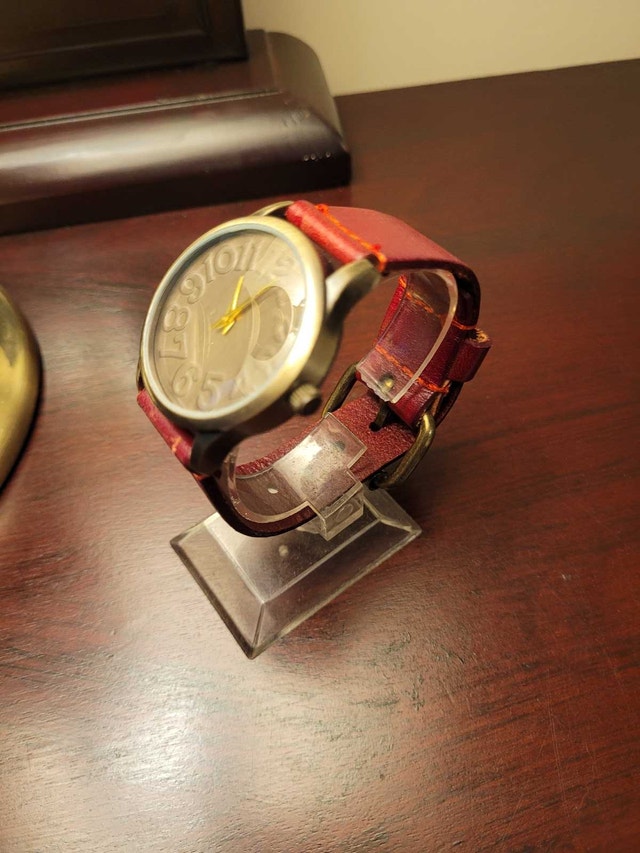 Brand New Red Women's Fashion Watch - photo 2
