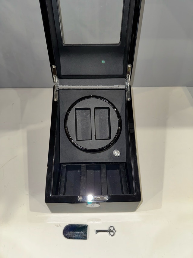 wooden luxury watch winder box - photo 2