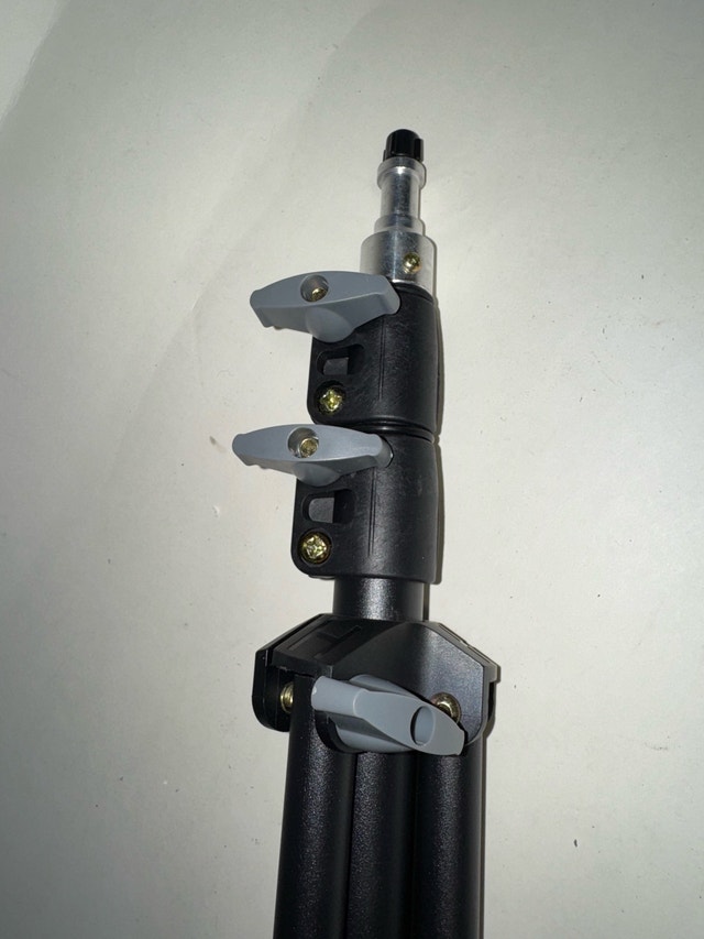 Set of 4 heavy duty 2 meters height tripod - photo 2