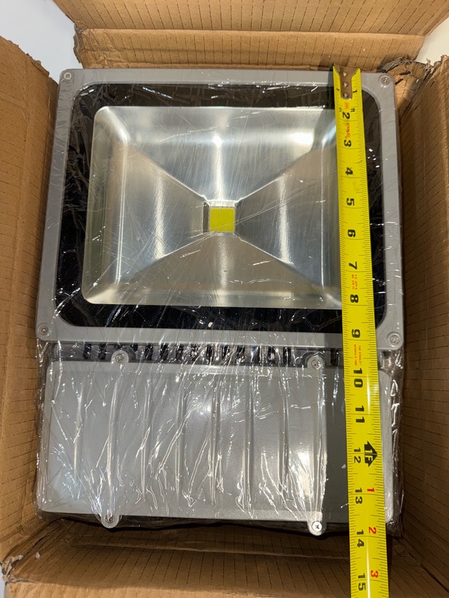 100W LED flood light cool white x3 - photo 2