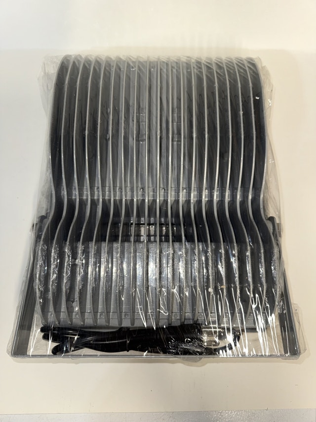 100W LED flood light cool white x3 - photo 4