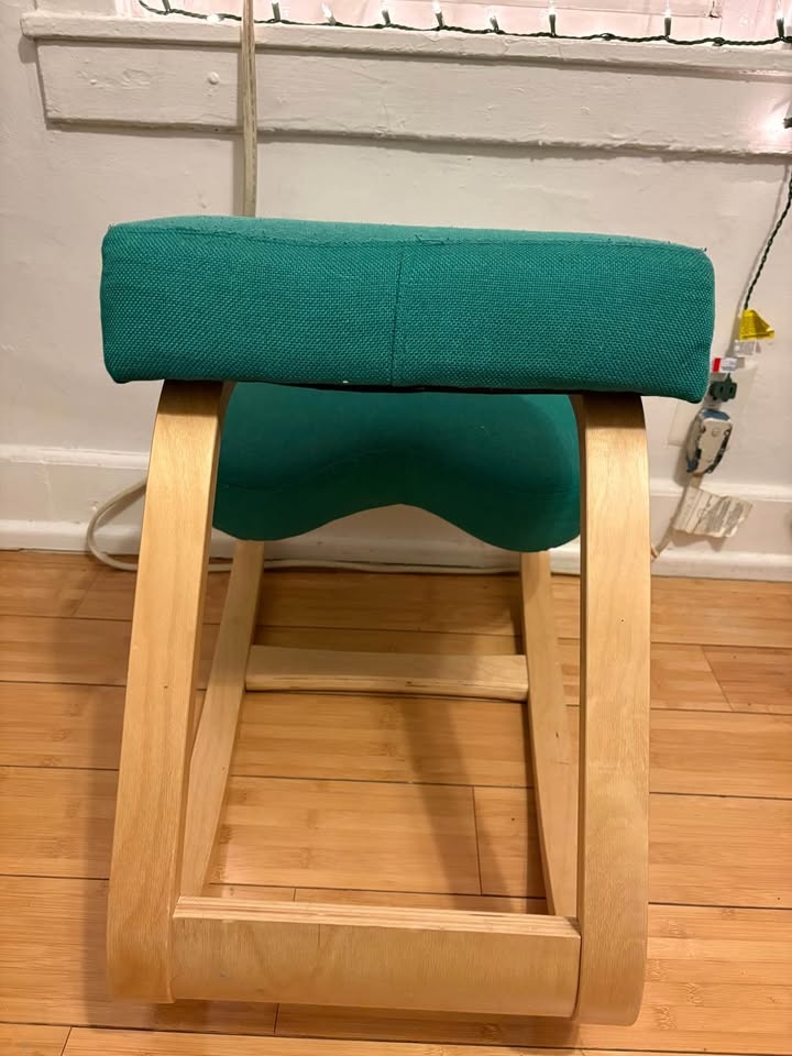 rockable kneeling chair - photo 2