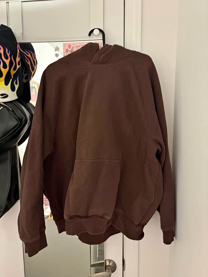Aritzia sweatfleece, brown mega fit hoodie