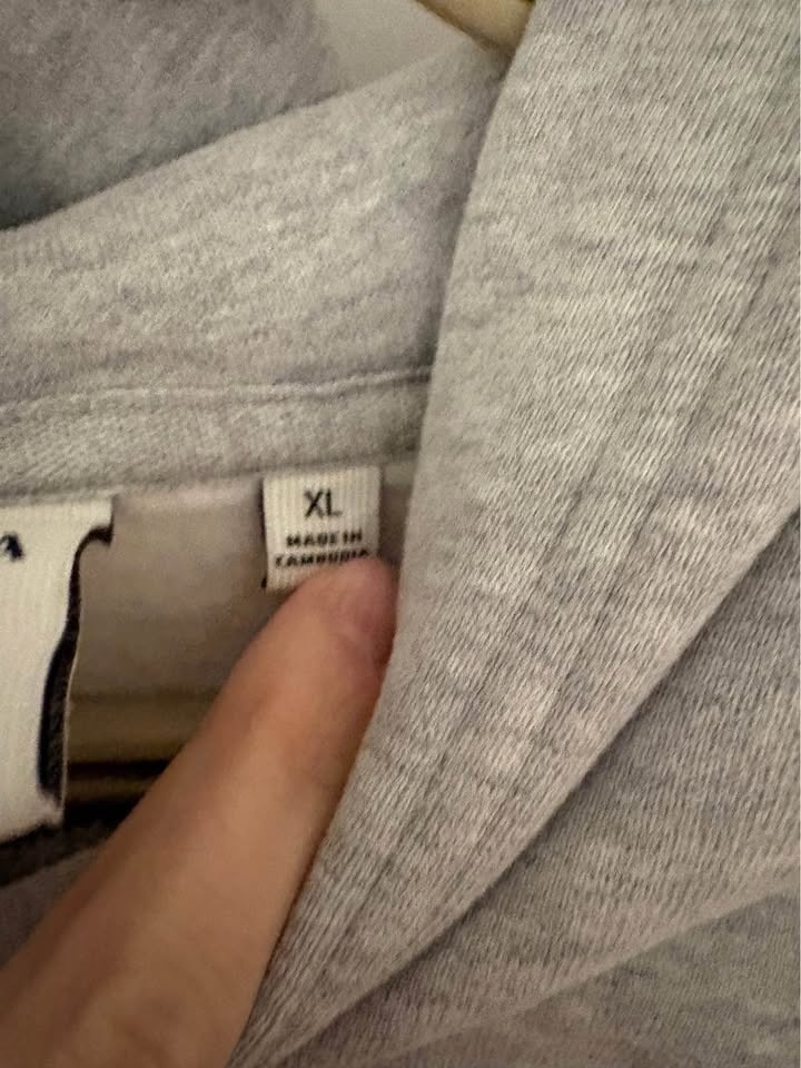 Aritzia sweat fleece perfect fit hoodie heather grey - photo 3