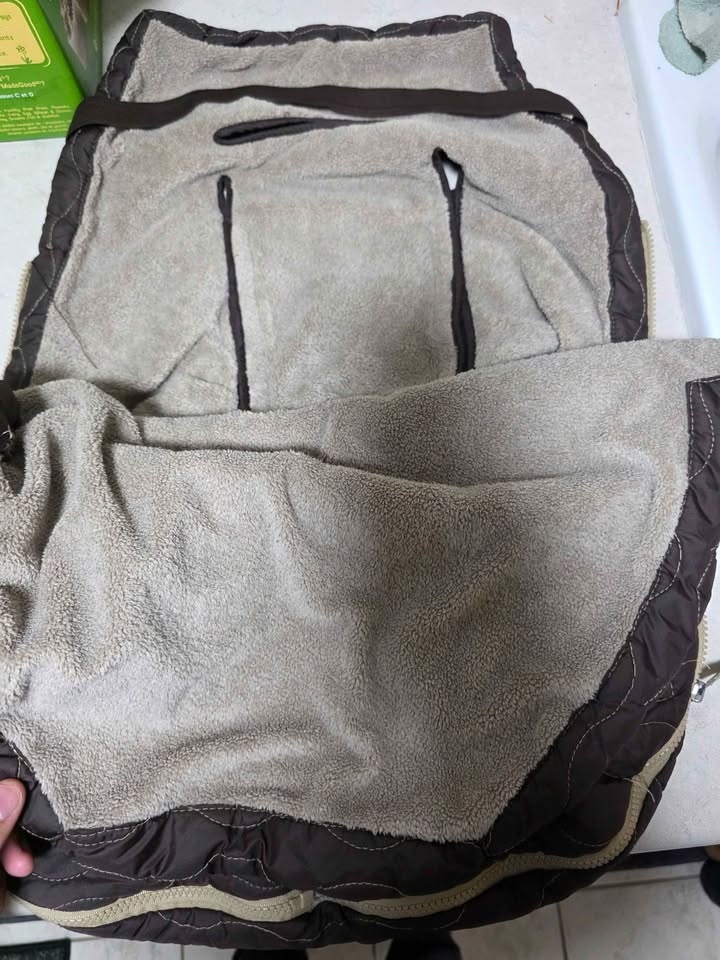 Infant car seat cover - photo 2