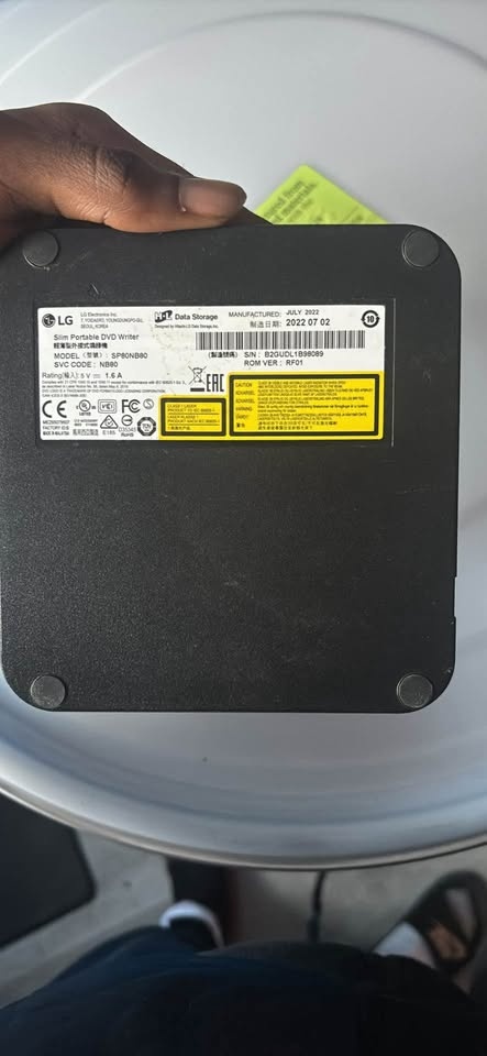 Slim LG Portable DVD Writer - photo 4