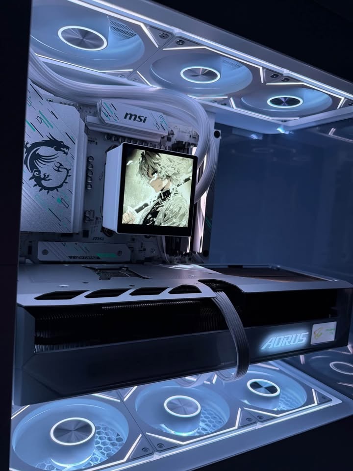 RTX 5080 + Ryzen 7 9800X3D Gaming PC - photo 2