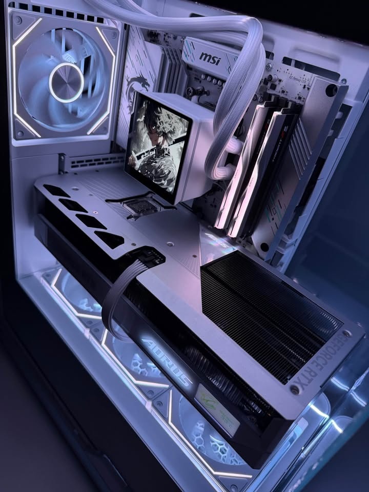 RTX 5080 + Ryzen 7 9800X3D Gaming PC - photo 3