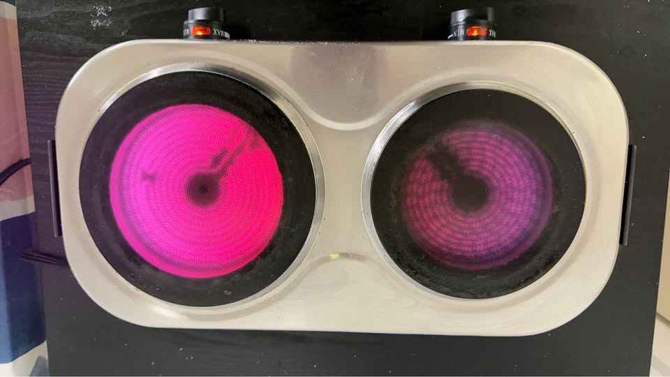 Double Electric Hot Plate – Used, Good Condition - photo 2