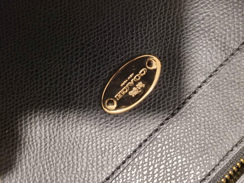 Coach - photo 2