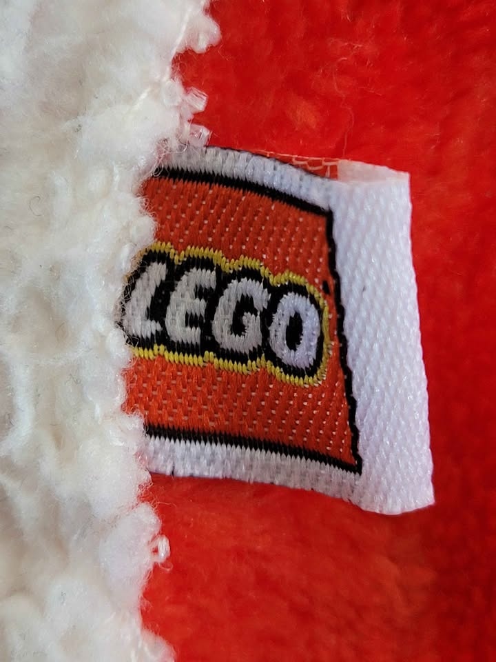 VIP Fleece Lego Blanket - photo 3
