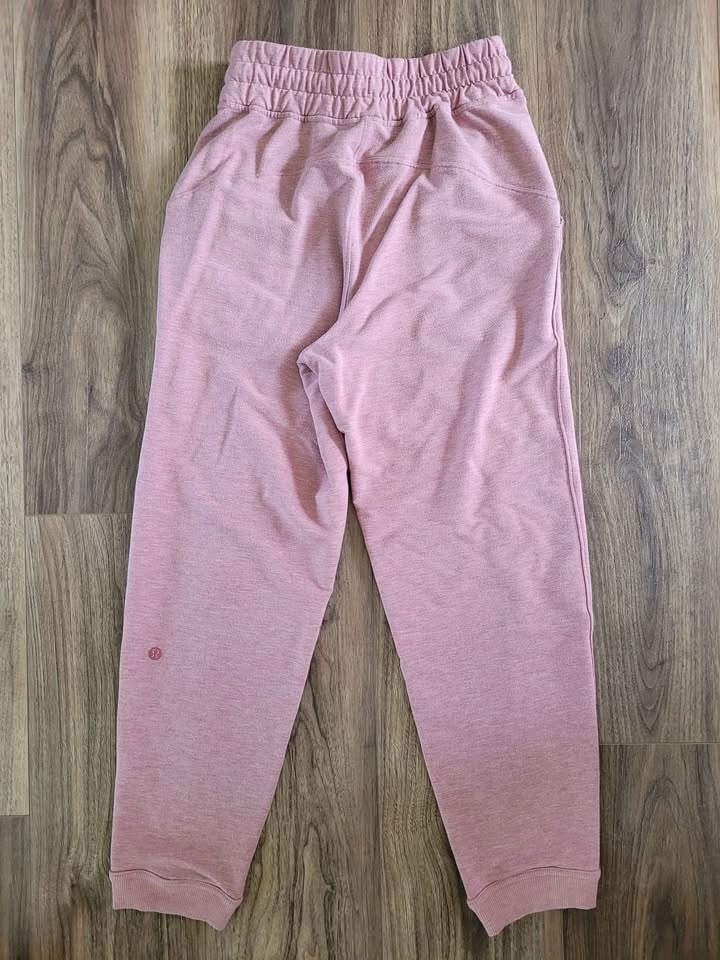 Lululemon at my leisure jogger - photo 2