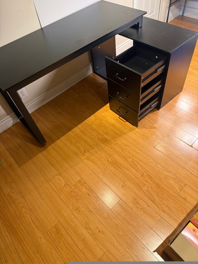 Modern L-Shape Desk – Fully Assembled & Ready to Use - photo 5