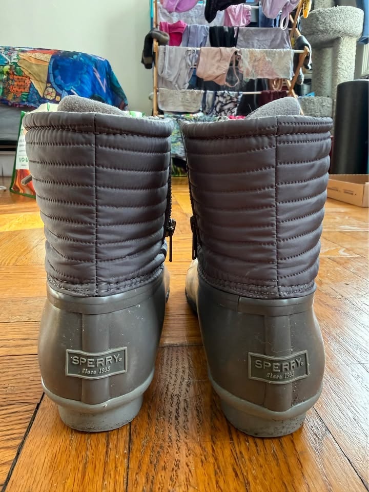 Sperry women’s boots size 9 - photo 4