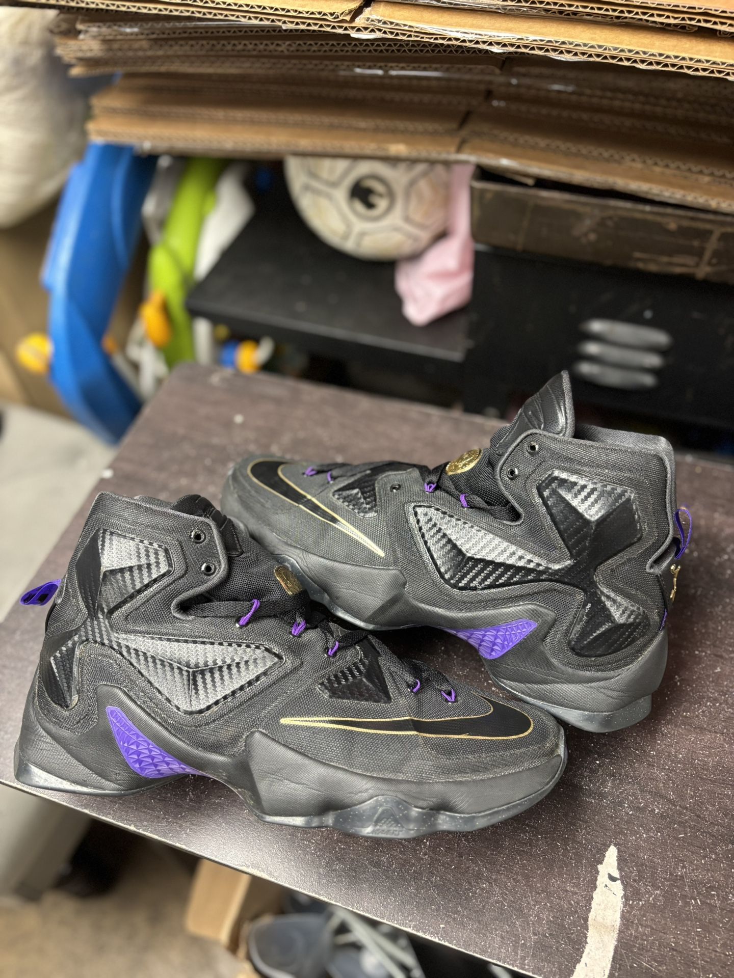 Nike LeBron 13 Pot Of Gold
