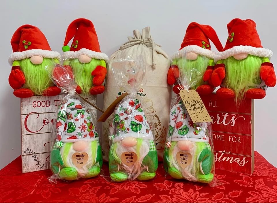 CLEARANCE Christmas Decoration Gnomes Sale - photo 4