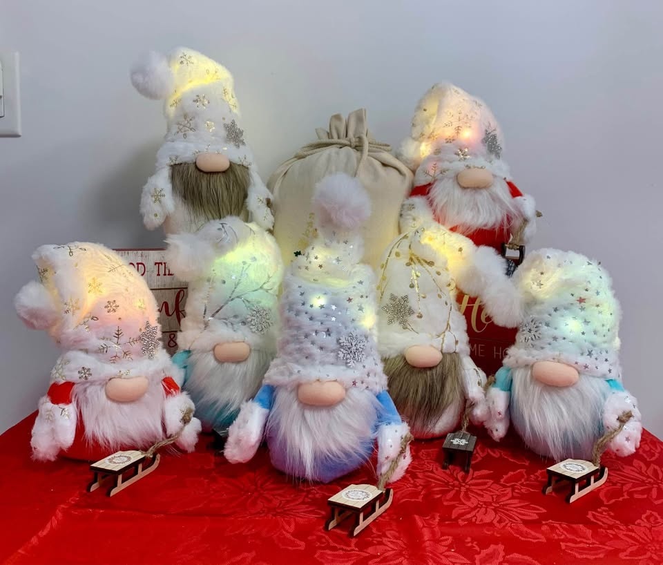 CLEARANCE Christmas Decoration Gnomes Sale - photo 5