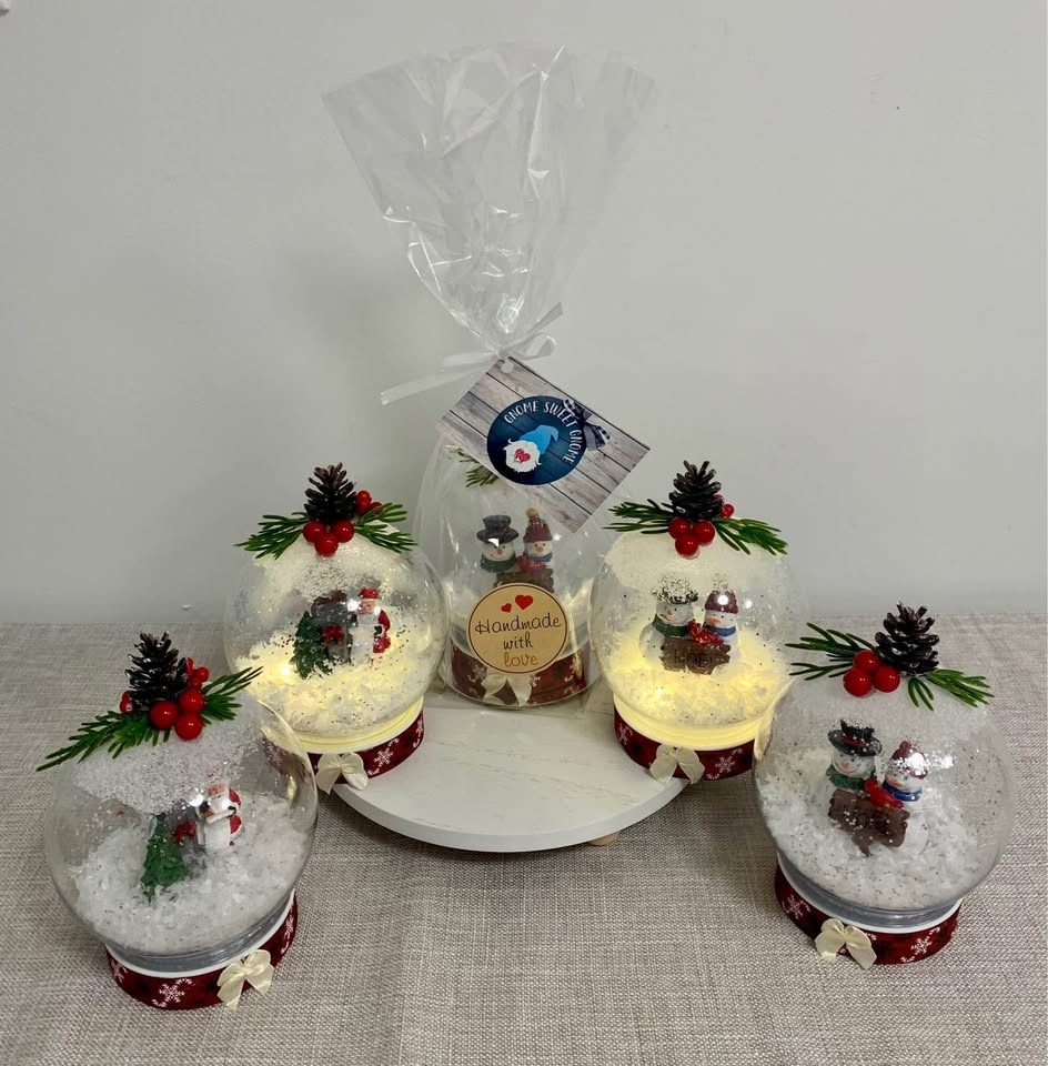 Christmas Light Up Snowglobes & Ornaments - photo 4
