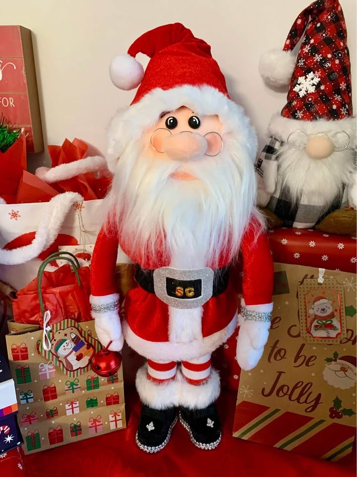Handcrafted Santa & Mrs. Claus Christmas Decoration 15” - 21” - photo 2