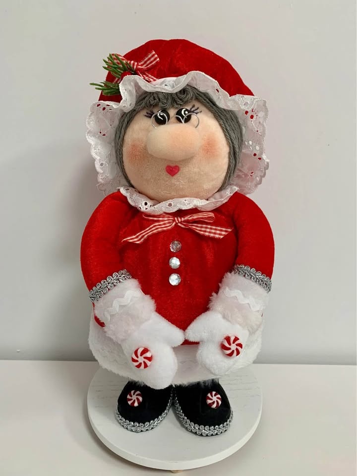 Handcrafted Santa & Mrs. Claus Christmas Decoration 15” - 21” - photo 3