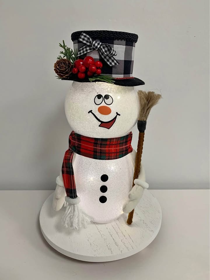 Handcrafted Christmas Frosty the Snowman Light up Holiday Decor