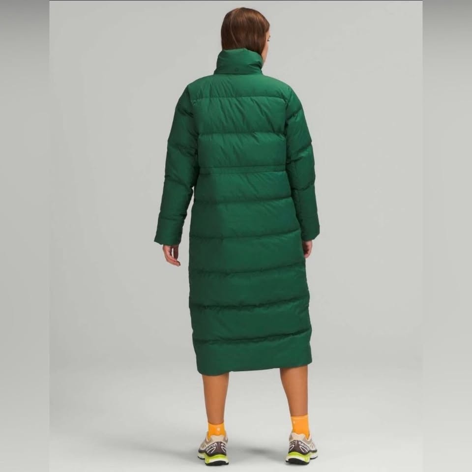 Lululemon Women's Size 6 Wunder Puff Jacket Long Everglade Green - photo 3
